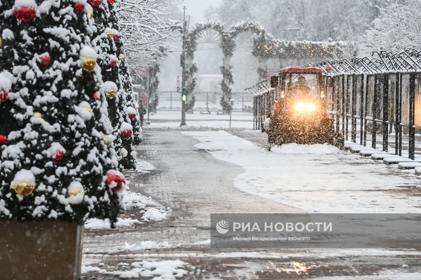 Первый снег в Москве и Санкт-Петербурге