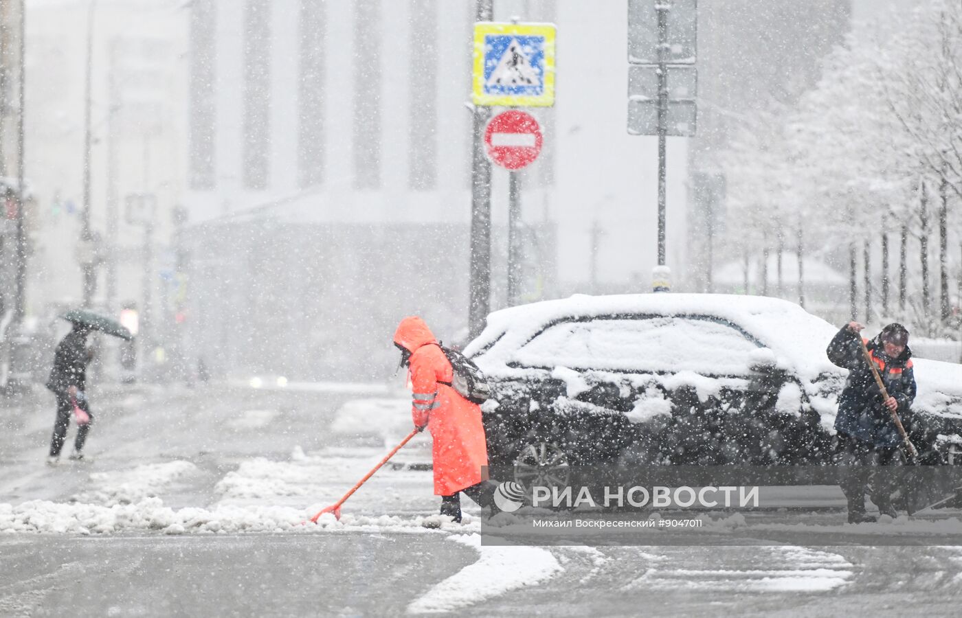 Первый снег в Москве и Санкт-Петербурге