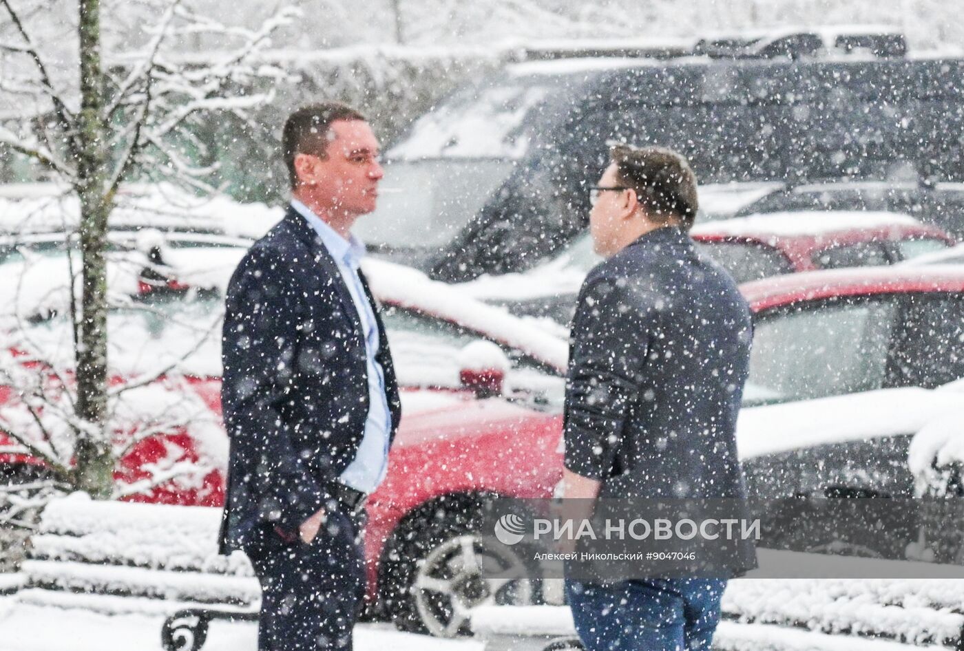 Первый снег в Москве и Санкт-Петербурге