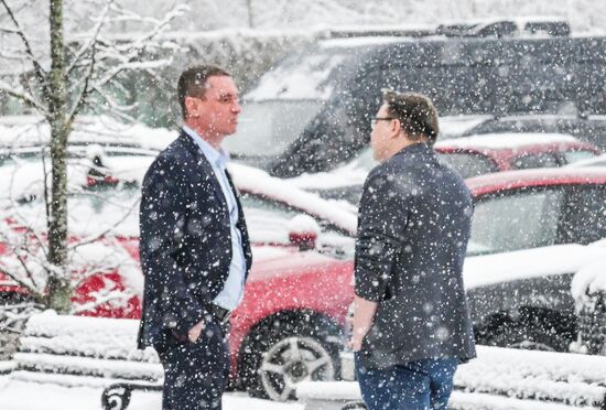 Первый снег в Москве и Санкт-Петербурге