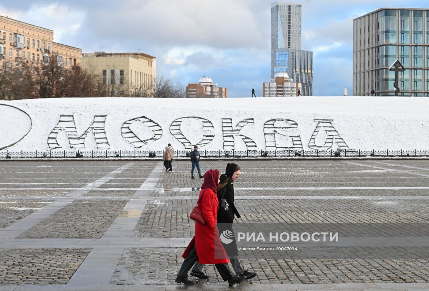Первый снег в Москве и Санкт-Петербурге
