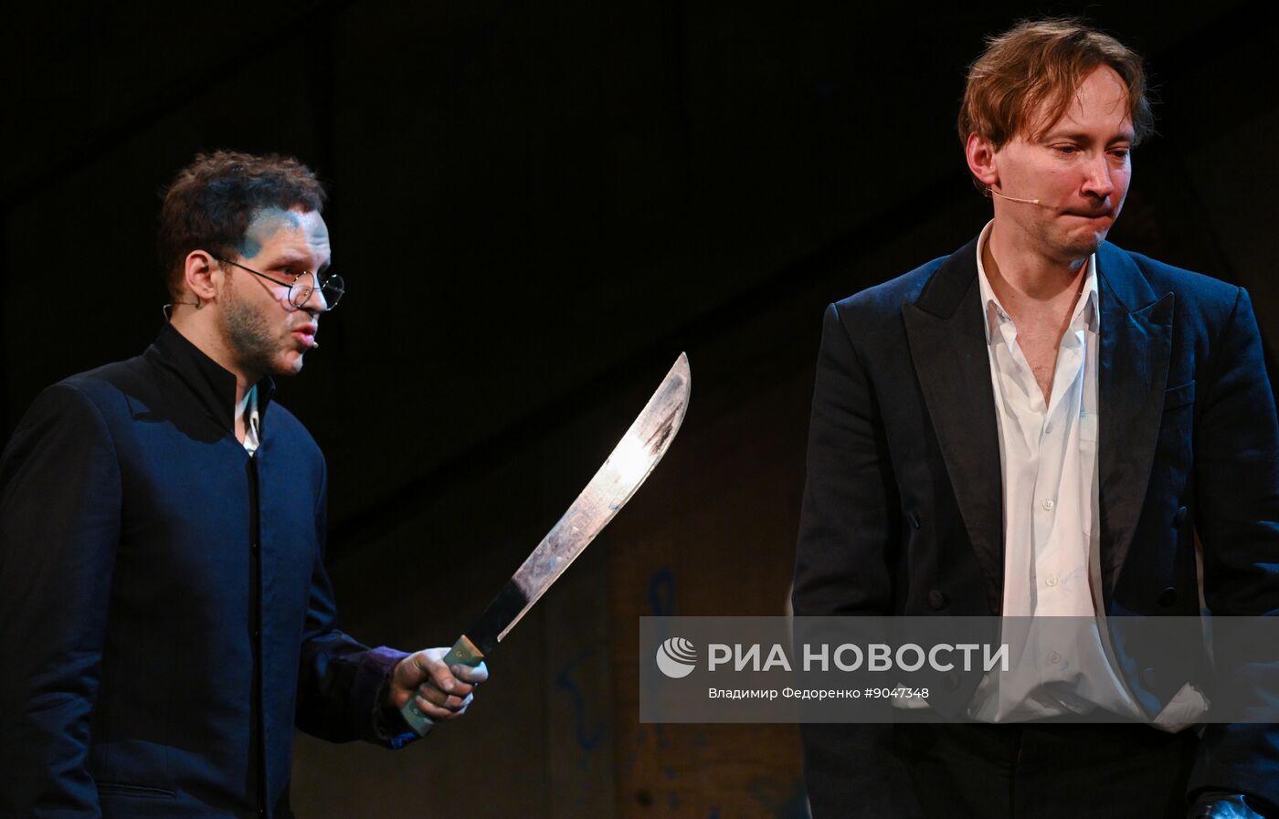 Спектакль "Идиоты" в  МХТ имени А.П. Чехова