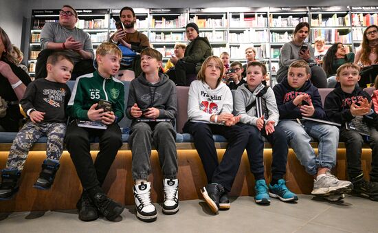 Презентация книги И. Акинфеева