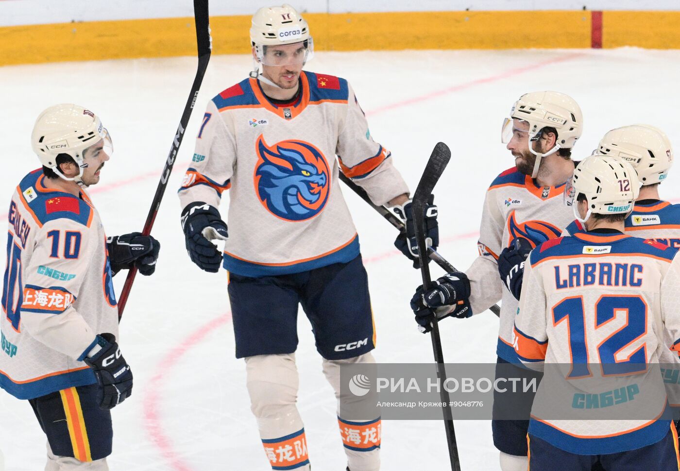 Хоккей. КХЛ. "Сибирь" (Новосибирск) - "Шанхайские Драконы" (Шанхай)