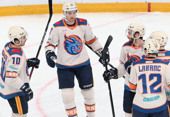 Хоккей. КХЛ. "Сибирь" (Новосибирск) - "Шанхайские Драконы" (Шанхай)