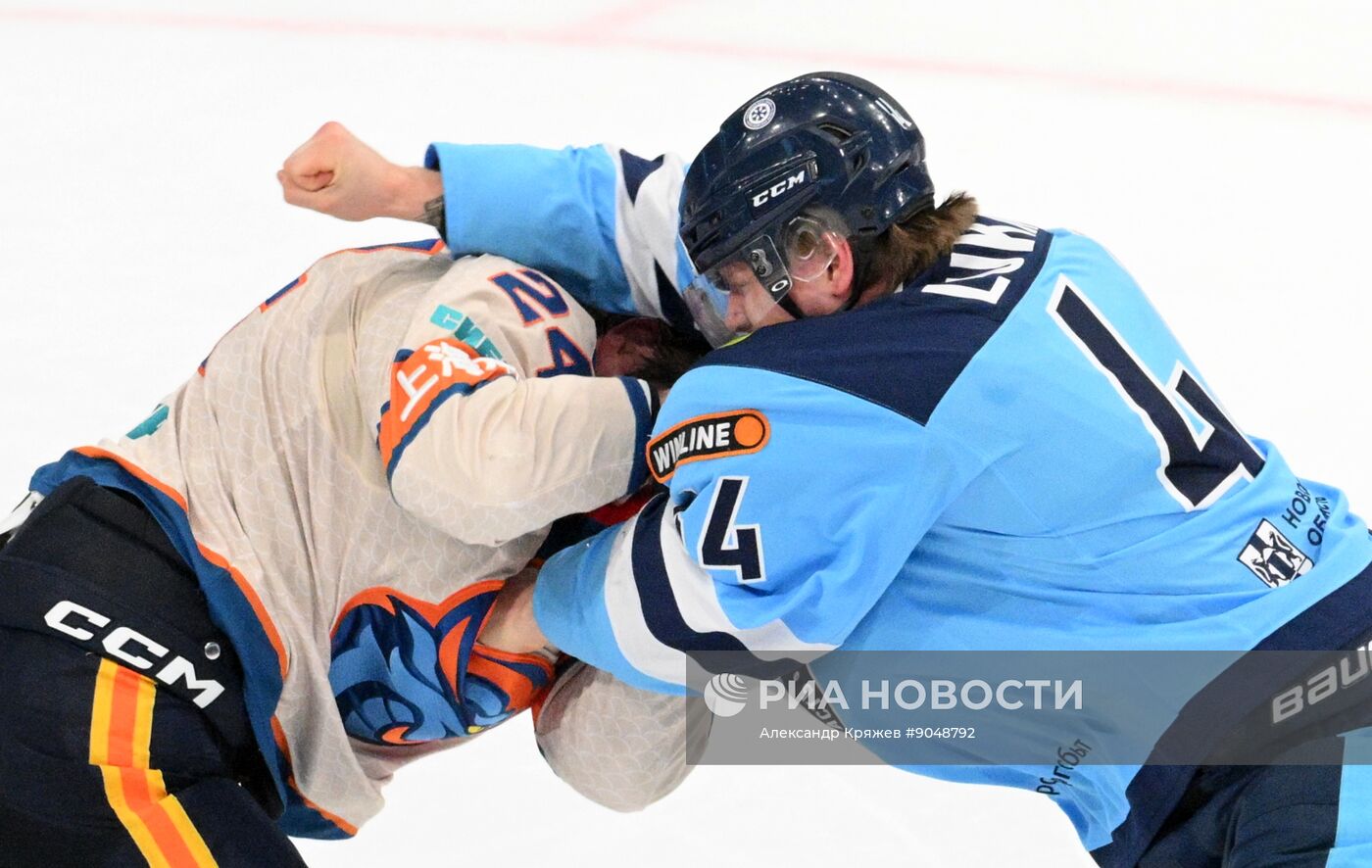 Хоккей. КХЛ. "Сибирь" (Новосибирск) - "Шанхайские Драконы" (Шанхай)