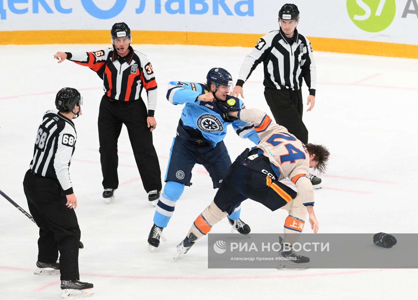 Хоккей. КХЛ. "Сибирь" (Новосибирск) - "Шанхайские Драконы" (Шанхай)