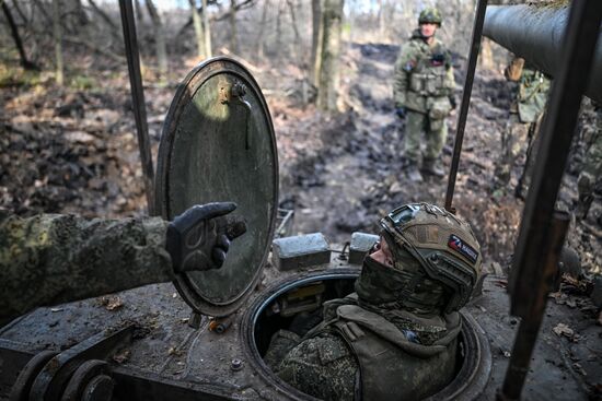 Боевая работа расчета САУ 2С7 "Пион" 45-й артбригады на Купянском направлении
