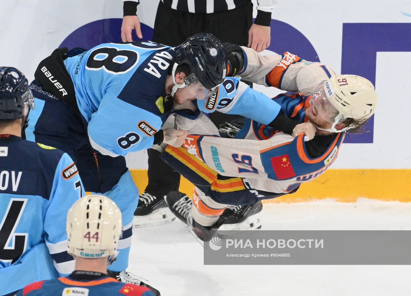 Хоккей. КХЛ. "Сибирь" (Новосибирск) - "Шанхайские Драконы" (Шанхай)