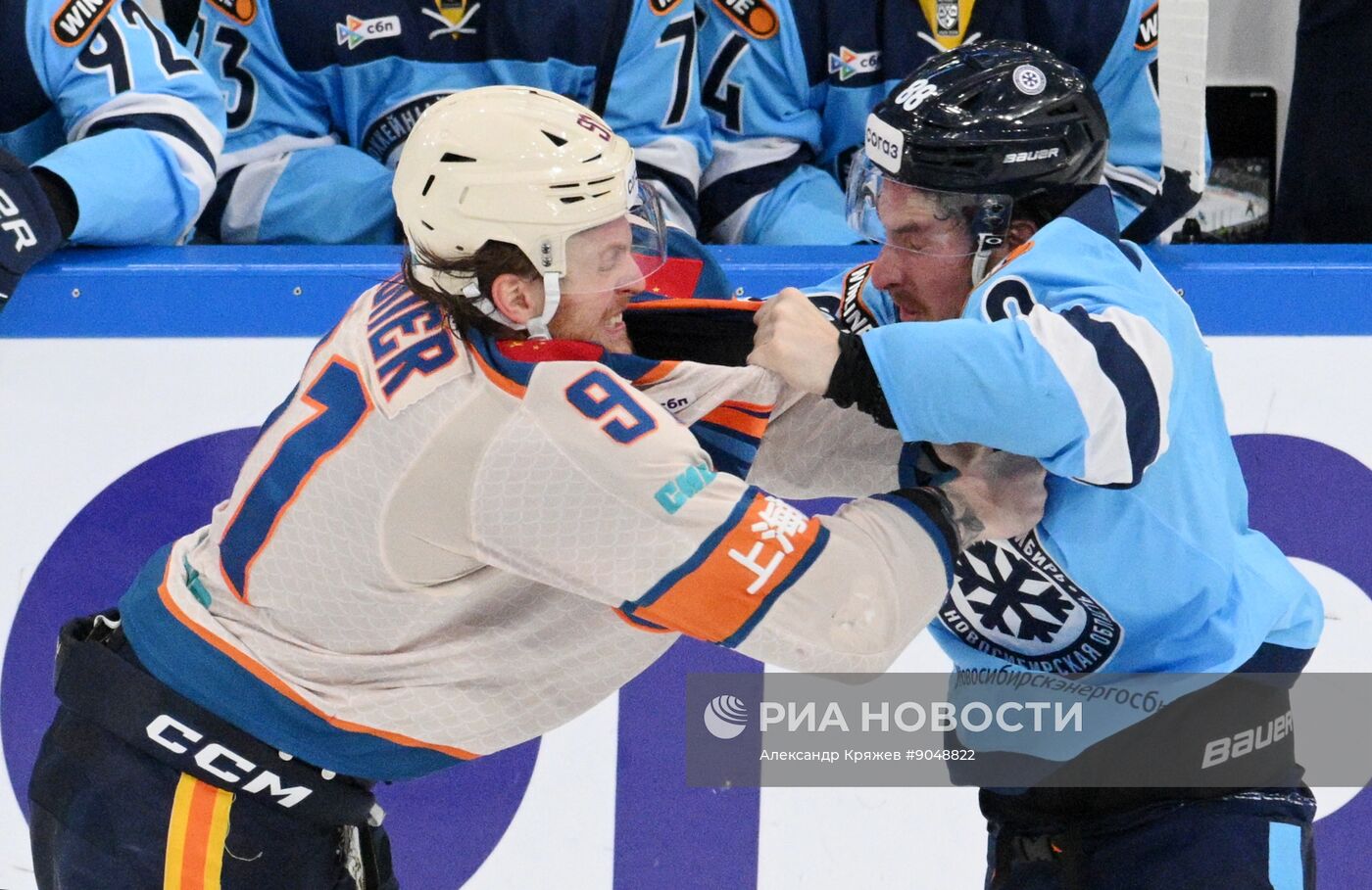 Хоккей. КХЛ. "Сибирь" (Новосибирск) - "Шанхайские Драконы" (Шанхай)
