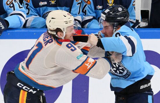 Хоккей. КХЛ. "Сибирь" (Новосибирск) - "Шанхайские Драконы" (Шанхай)