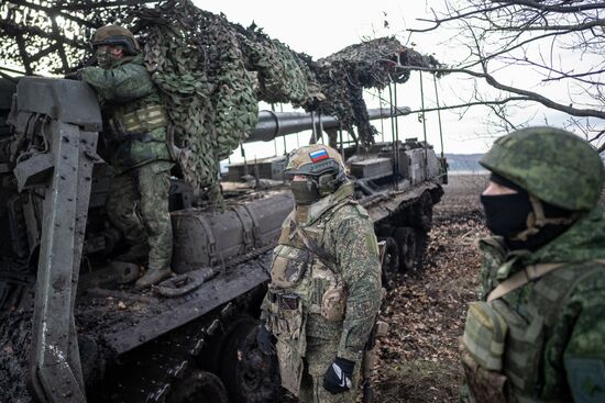 Боевая работа расчета САУ 2С7 "Пион" 45-й артбригады на Купянском направлении