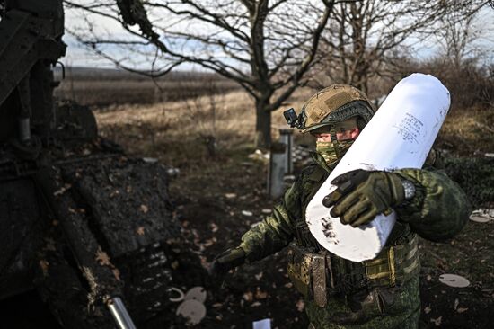 Боевая работа расчета САУ 2С7 "Пион" 45-й артбригады на Купянском направлении