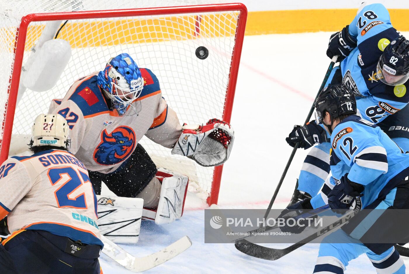 Хоккей. КХЛ. "Сибирь" (Новосибирск) - "Шанхайские Драконы" (Шанхай)
