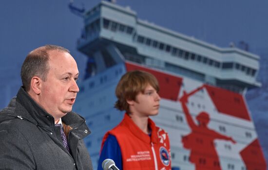 Закладка атомного ледокола "Сталинград"