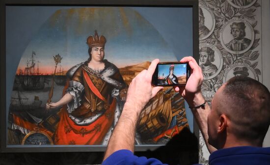 Выставка "Сокровища императорских резиденций. Царское Село" в Историческом музее