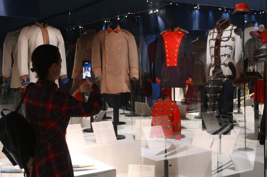 Выставка "Сокровища императорских резиденций. Царское Село" в Историческом музее