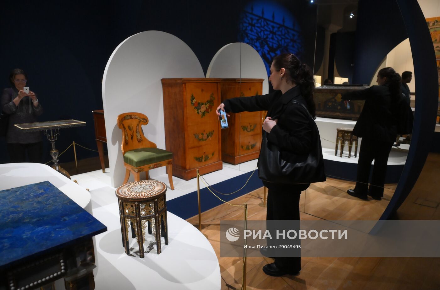 Выставка "Сокровища императорских резиденций. Царское Село" в Историческом музее