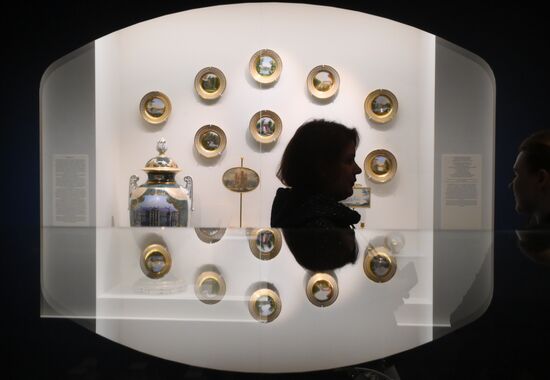 Выставка "Сокровища императорских резиденций. Царское Село" в Историческом музее