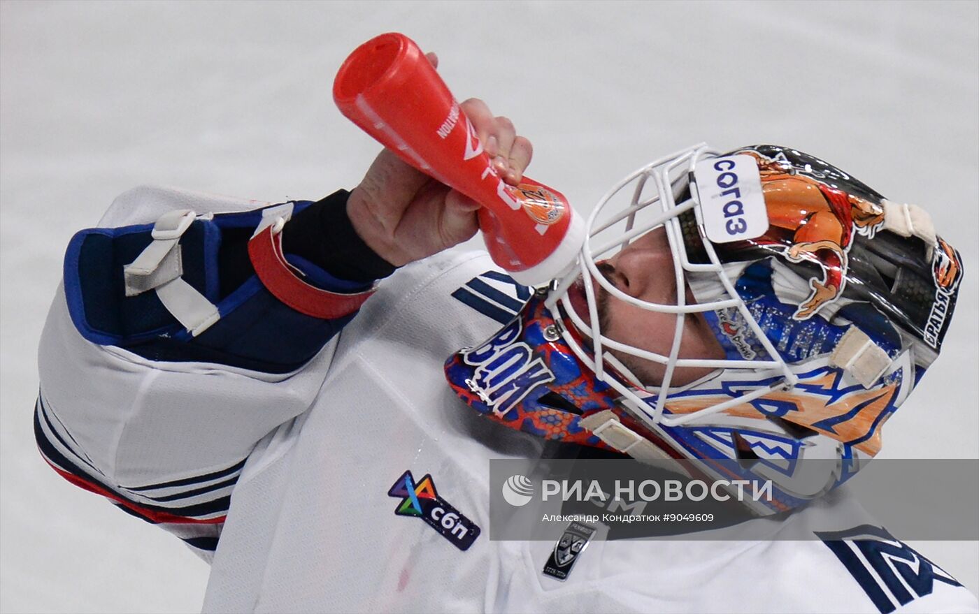 Хоккей. КХЛ. "Трактор" (Челябинск) - "Металлург Мг" (Магнитогорск)