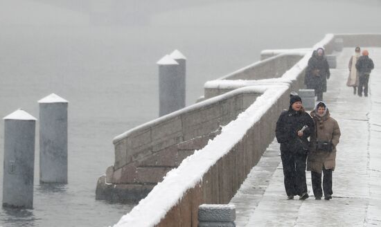 Снег в Санкт-Петербурге