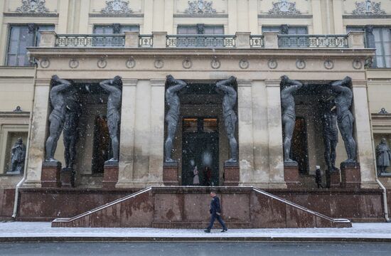 Снег в Санкт-Петербурге