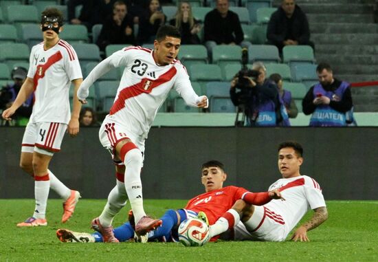 Товарищеский матч по футболу между сборными Чили и Перу