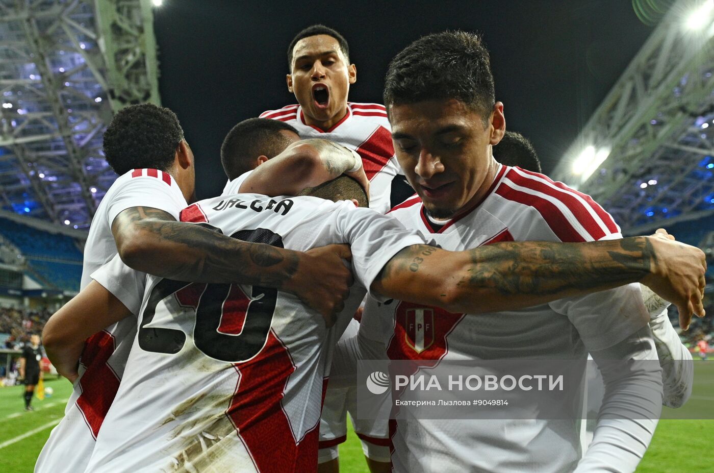 Товарищеский матч по футболу между сборными Чили и Перу