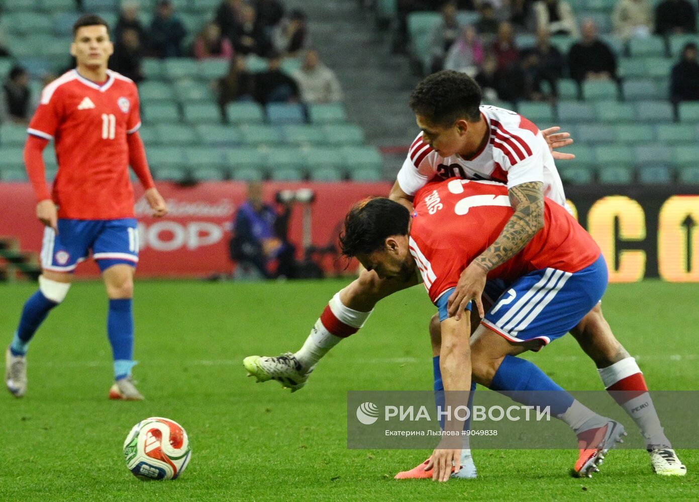 Товарищеский матч по футболу между сборными Чили и Перу