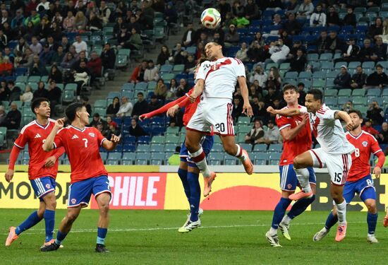 Товарищеский матч по футболу между сборными Чили и Перу