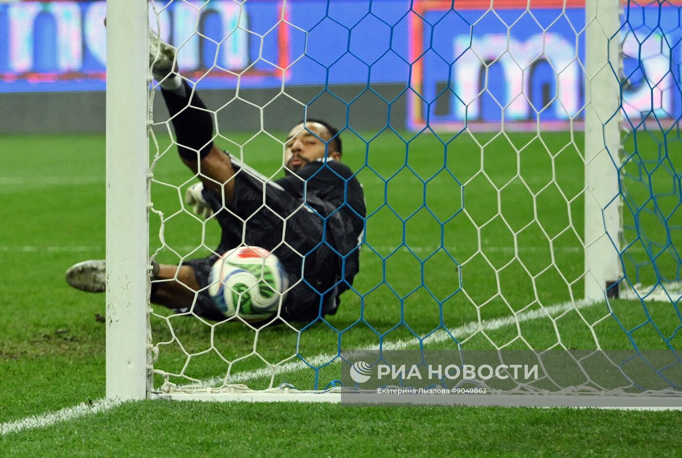 Товарищеский матч по футболу между сборными Чили и Перу