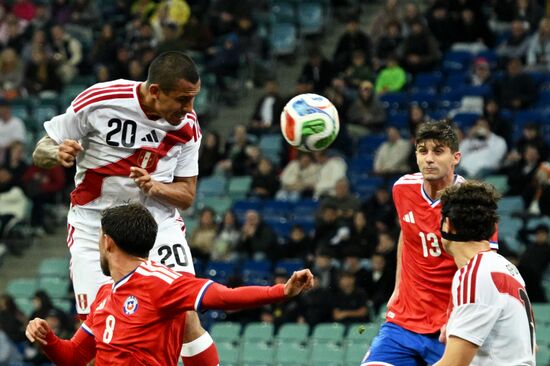 Товарищеский матч по футболу между сборными Чили и Перу