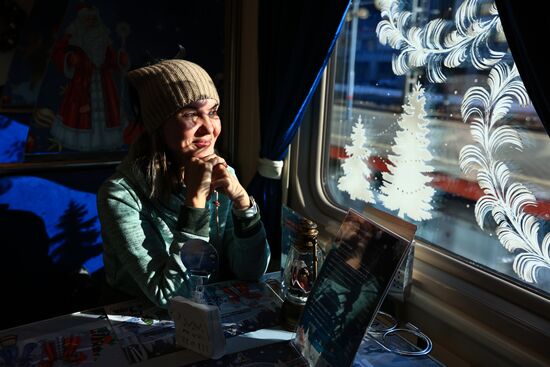 Прибытие поезда Деда Мороза во Владивосток