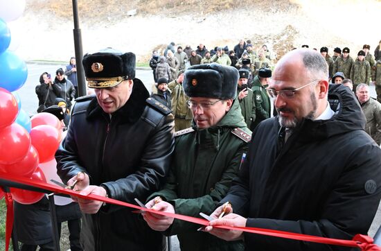 Вручение ключей семьям военнослужащих Тихоокеанского флота