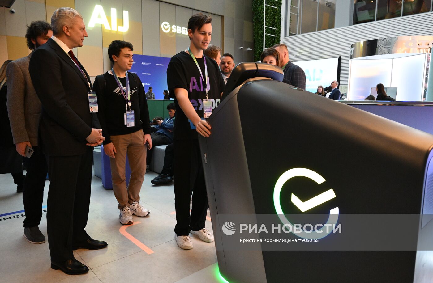 Сбер представил банкомат с ИИ-помощником и диагностикой здоровья