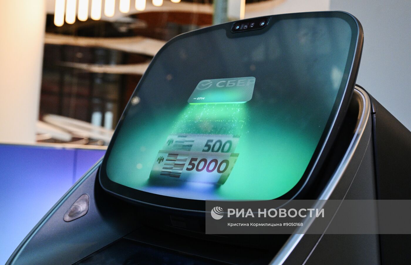 Сбер представил банкомат с ИИ-помощником и диагностикой здоровья