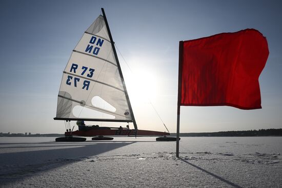 Соревнования по буерному спорту