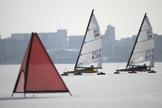 Соревнования по буерному спорту