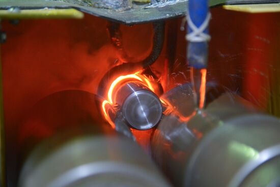 Производство гусениц для спецтехники на заводе "Техтрон" в Челябинске