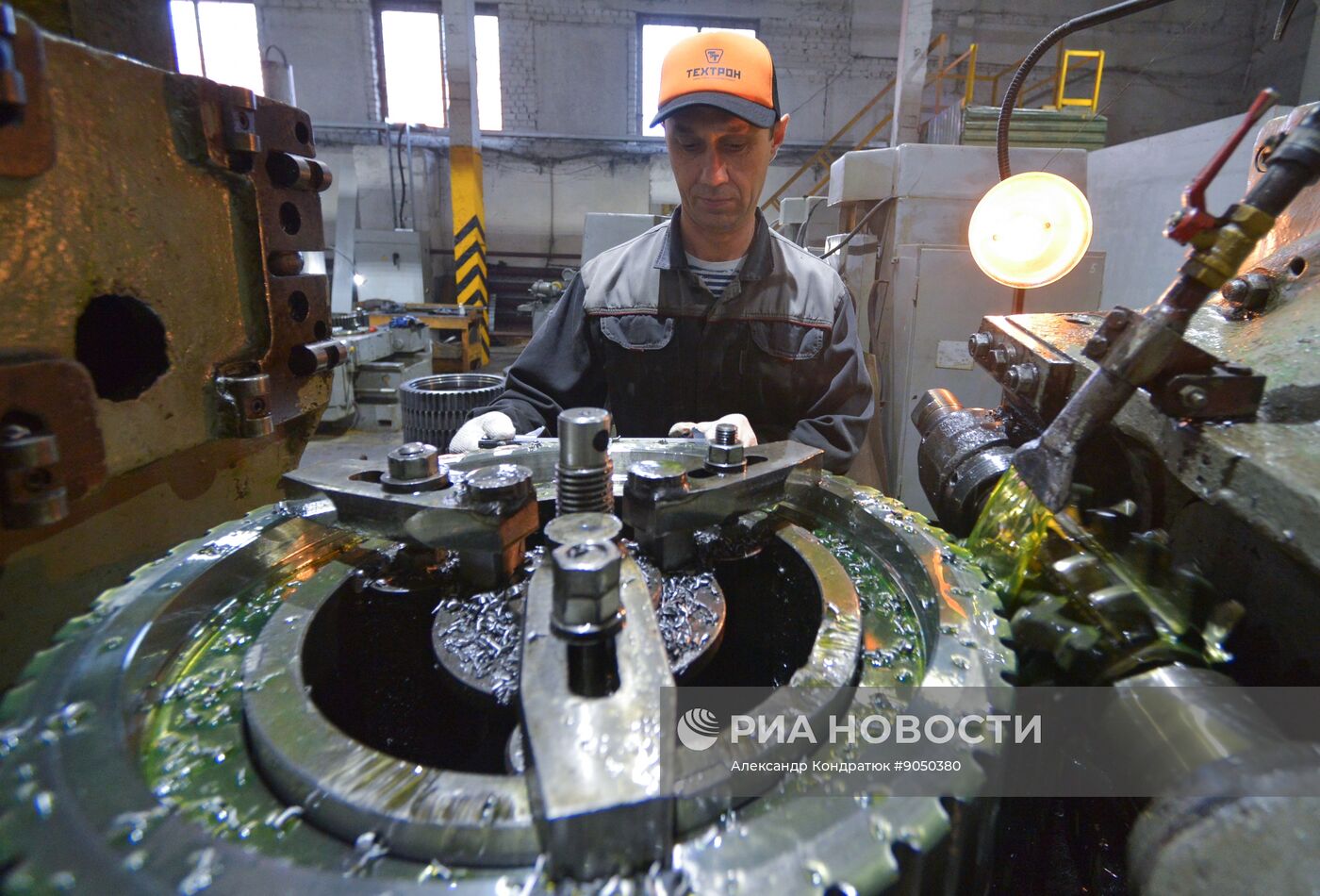 Производство гусениц для спецтехники на заводе "Техтрон" в Челябинске