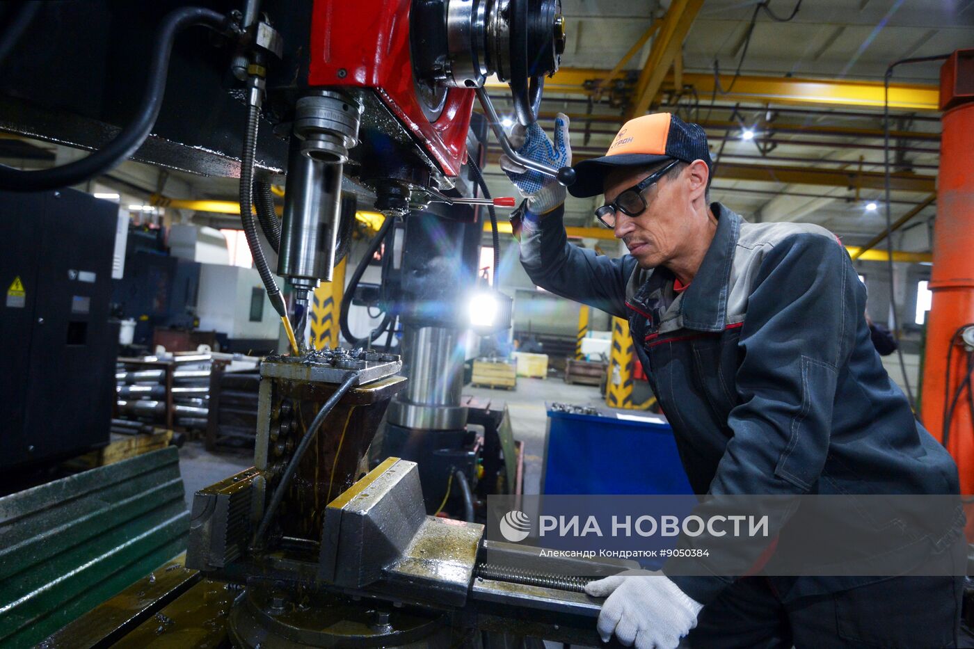 Производство гусениц для спецтехники на заводе "Техтрон" в Челябинске