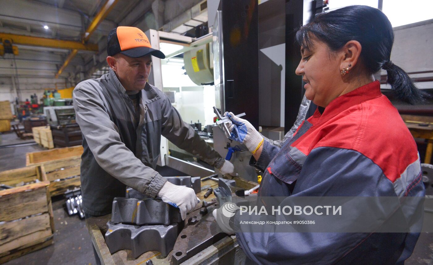 Производство гусениц для спецтехники на заводе "Техтрон" в Челябинске
