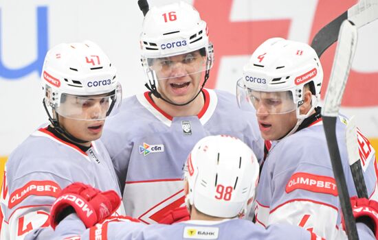 Хоккей. КХЛ. "Динамо" (Москва) – "Спартак" (Москва)