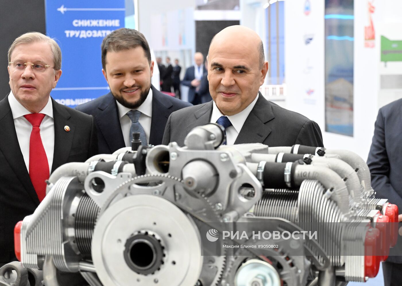 Премьер-министр Михаил Мишустин принял участие в "Транспортной неделе"