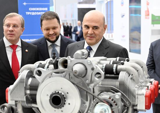 Премьер-министр Михаил Мишустин принял участие в "Транспортной неделе"