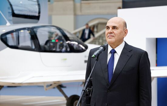 Премьер-министр Михаил Мишустин принял участие в "Транспортной неделе"