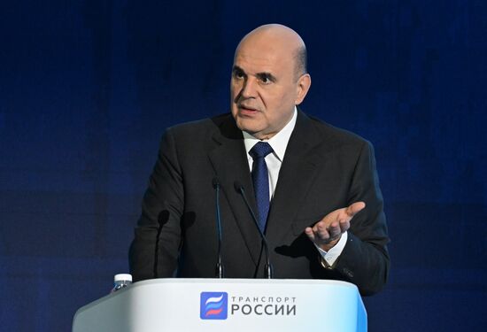 Премьер-министр Михаил Мишустин принял участие в "Транспортной неделе"