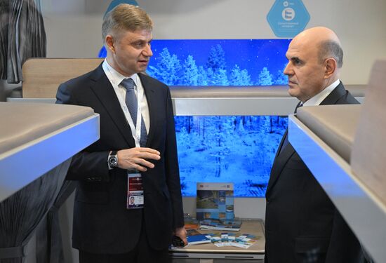 Премьер-министр Михаил Мишустин принял участие в "Транспортной неделе"