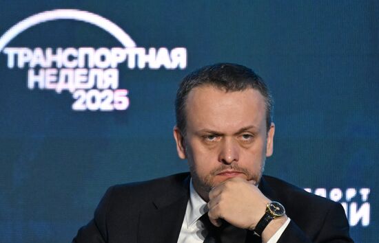 Премьер-министр Михаил Мишустин принял участие в "Транспортной неделе"