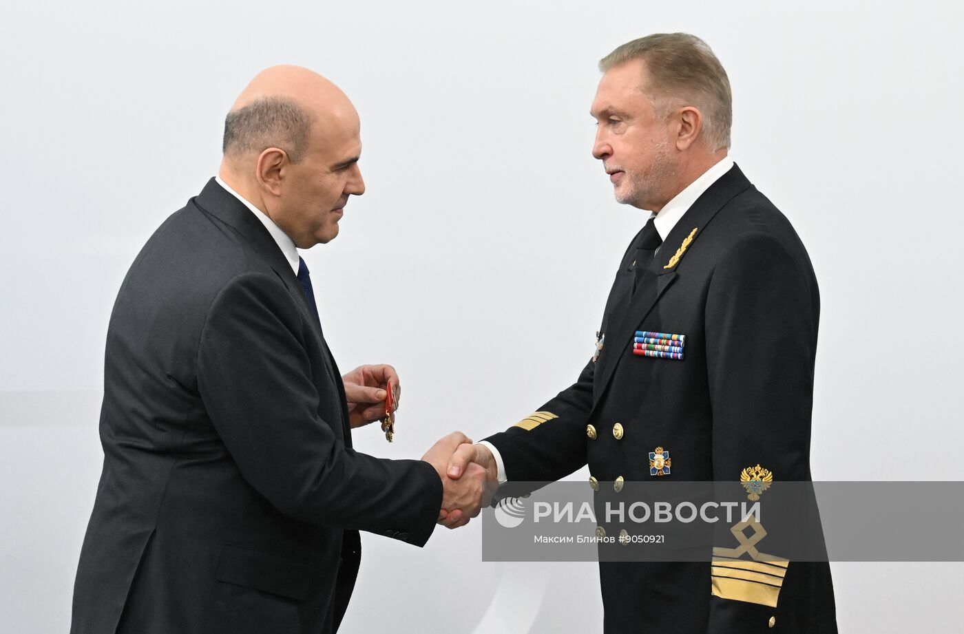 Премьер-министр Михаил Мишустин принял участие в "Транспортной неделе"